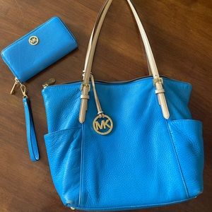 Blue Michael Kors bag & wallet